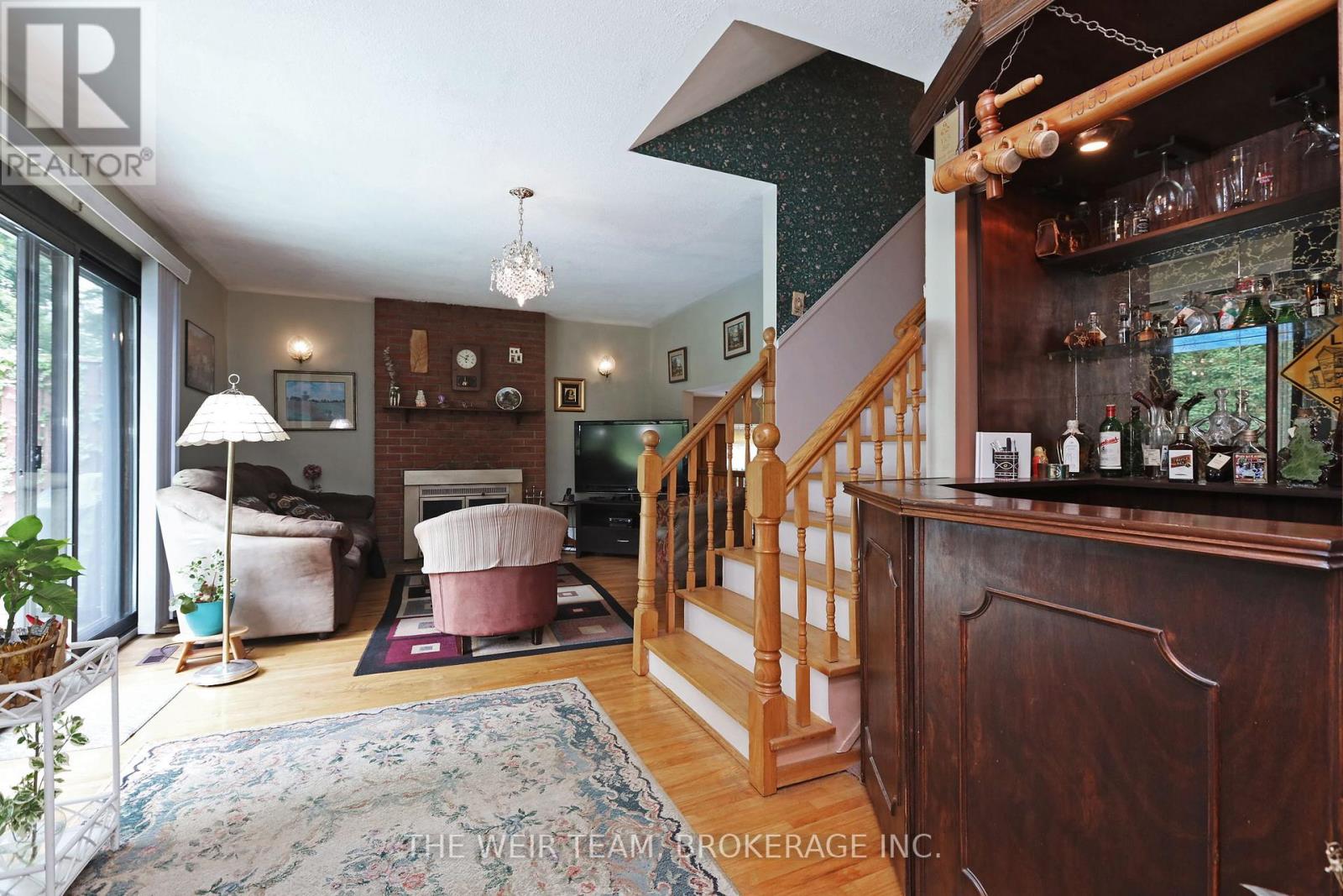 1577 Otterby Road, Mississauga (Applewood), Ontario  L4X 1W8 - Photo 26 - W12448754