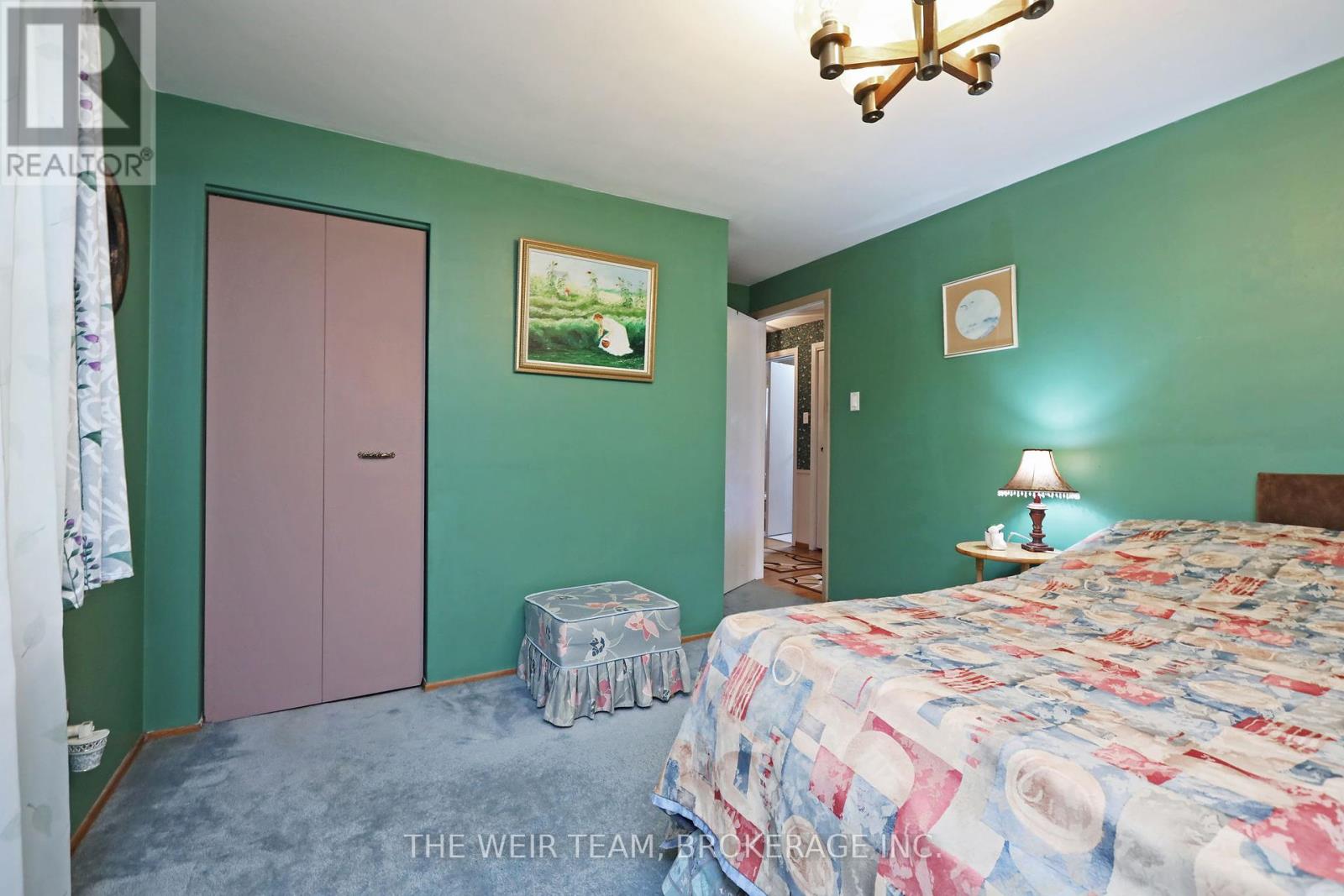 1577 Otterby Road, Mississauga (Applewood), Ontario  L4X 1W8 - Photo 35 - W12448754