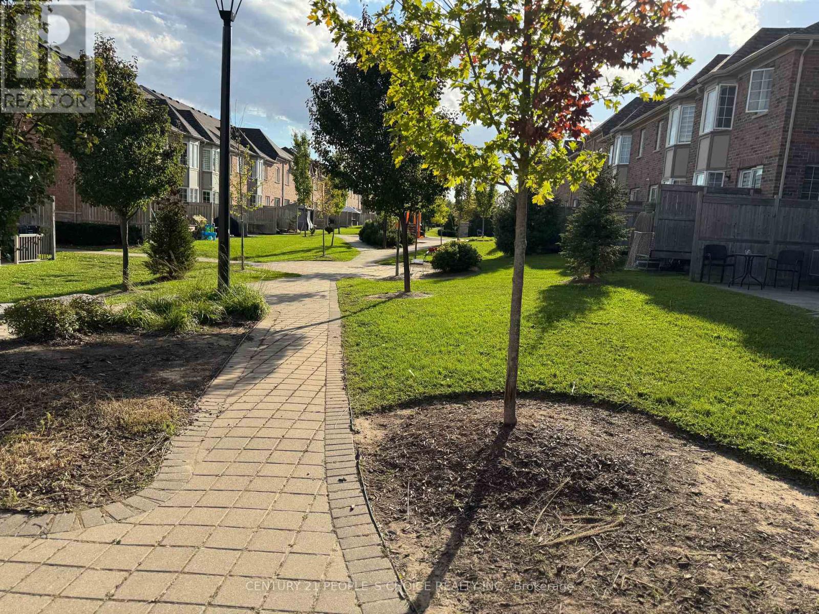 78 Utopia Way, Brampton (Brampton East), Ontario  L6P 4A6 - Photo 10 - W12448757