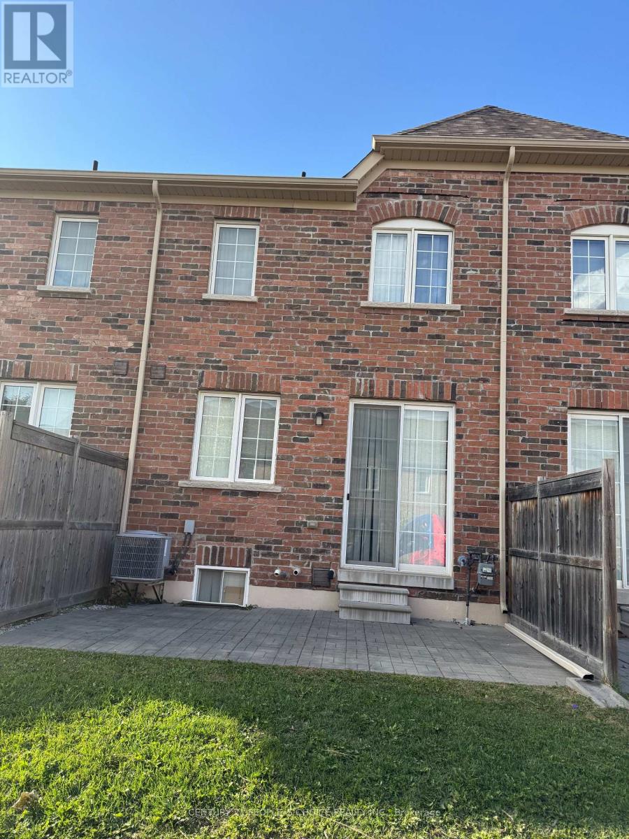 78 Utopia Way, Brampton (Brampton East), Ontario  L6P 4A6 - Photo 9 - W12448757