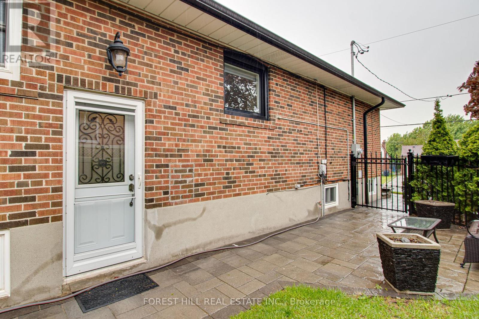Bsmt - 57 Exbury Road, Toronto, Ontario  M3M 1P9 - Photo 2 - W12448770