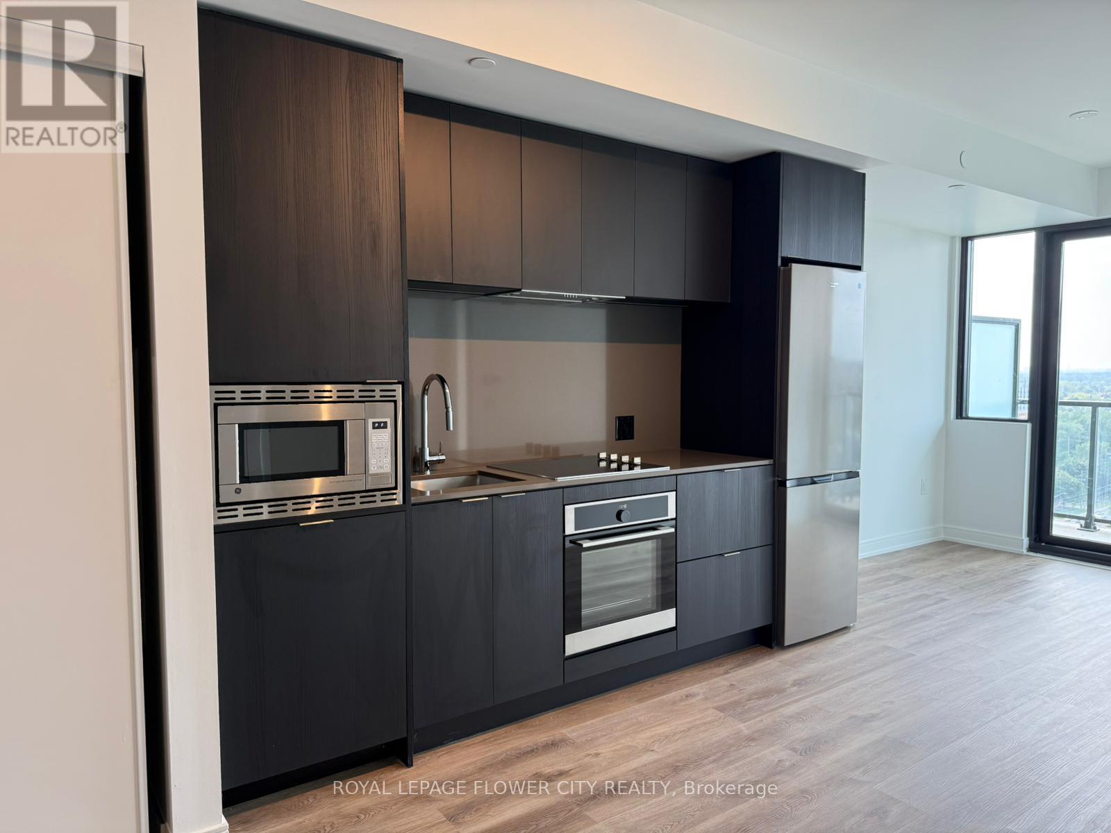 1412 - 3009 Nover Road, Mississauga, Ontario  L5B 0P9 - Photo 14 - W12448804