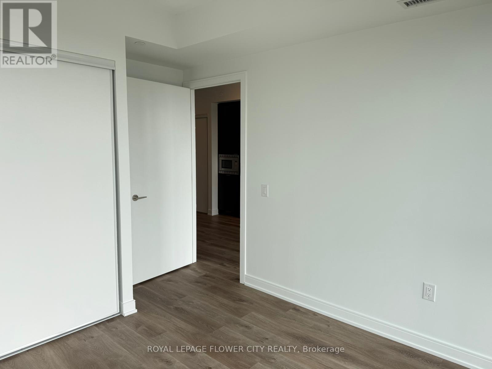 1412 - 3009 Nover Road, Mississauga, Ontario  L5B 0P9 - Photo 21 - W12448804