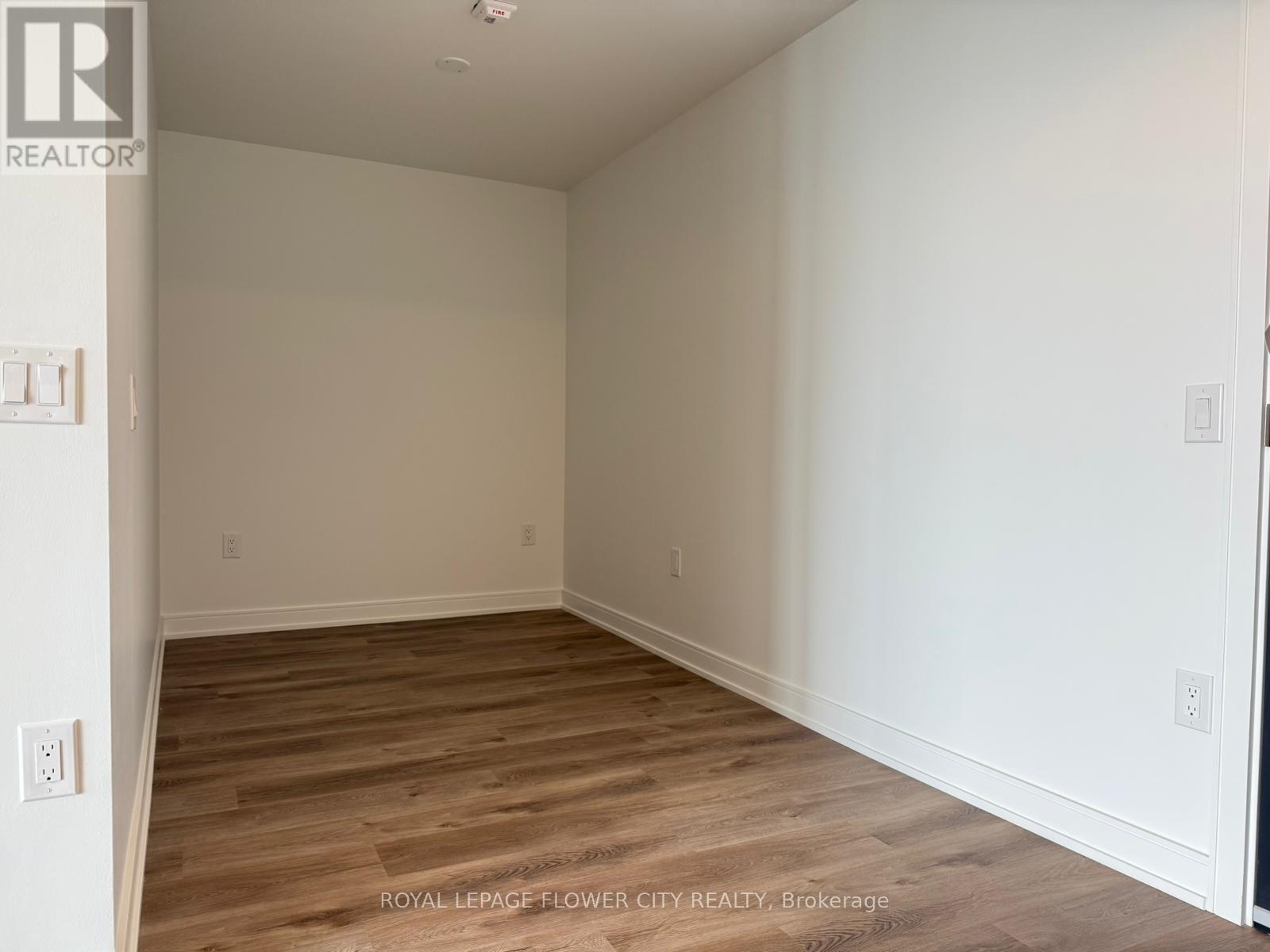 1412 - 3009 Nover Road, Mississauga, Ontario  L5B 0P9 - Photo 24 - W12448804