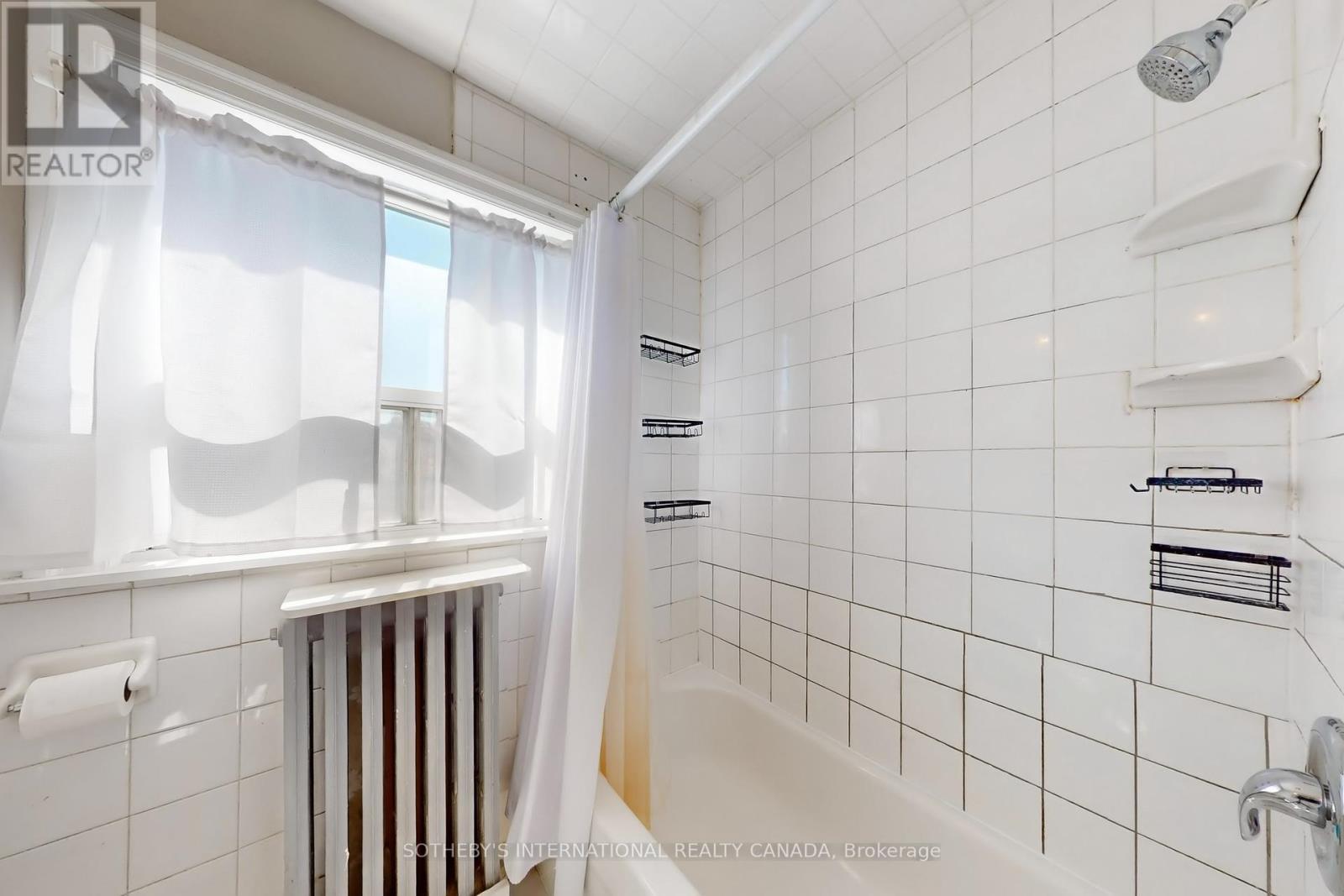 288 St. John's Road, Toronto, Ontario  M6S 2K1 - Photo 34 - W12448815