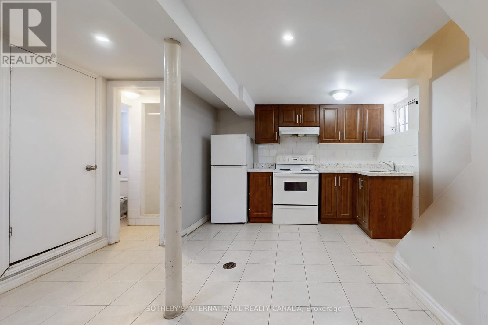 288 St. John's Road, Toronto, Ontario  M6S 2K1 - Photo 36 - W12448815