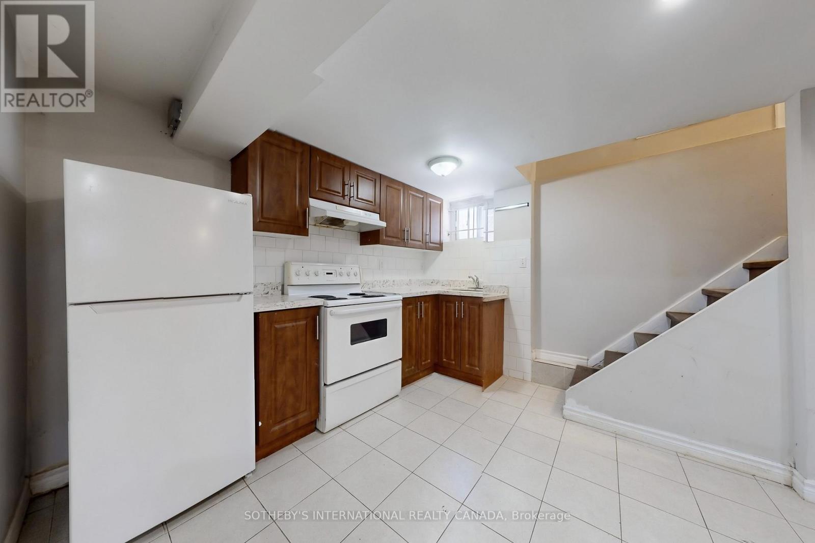 288 St. John's Road, Toronto, Ontario  M6S 2K1 - Photo 37 - W12448815