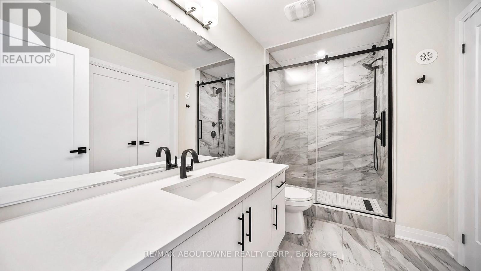 102 Settlers Road E, Oakville, Ontario  L6H 7W5 - Photo 27 - W12448821