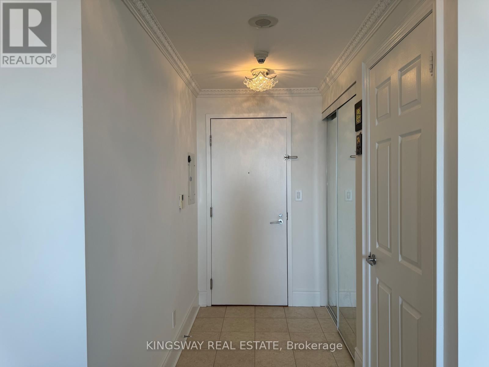 3009 - 3880 Duke Of York Boulevard, Mississauga (City Centre), Ontario  L5B 4M7 - Photo 24 - W12448828
