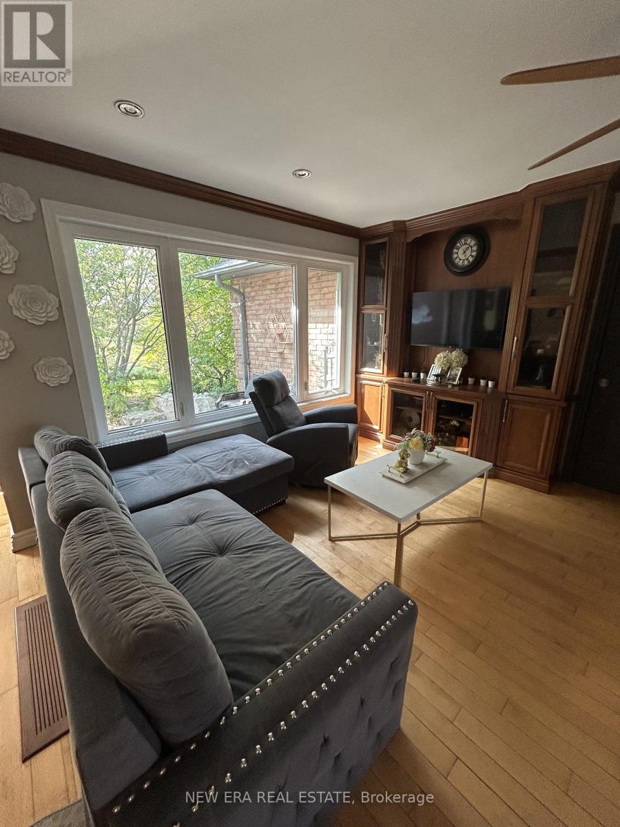 14227 Trafalgar Road, Halton Hills (Rural Halton Hills), Ontario  L7G 4S4 - Photo 33 - W12448835