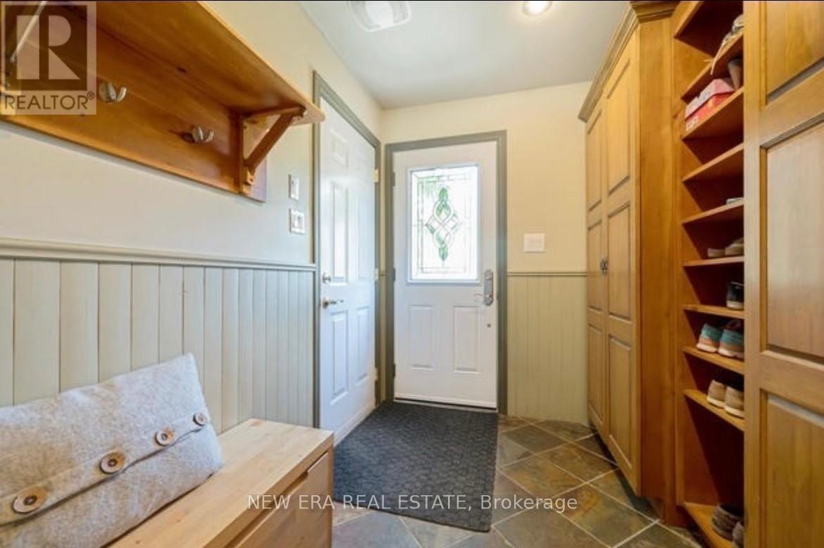 14227 Trafalgar Road, Halton Hills (Rural Halton Hills), Ontario  L7G 4S4 - Photo 37 - W12448835