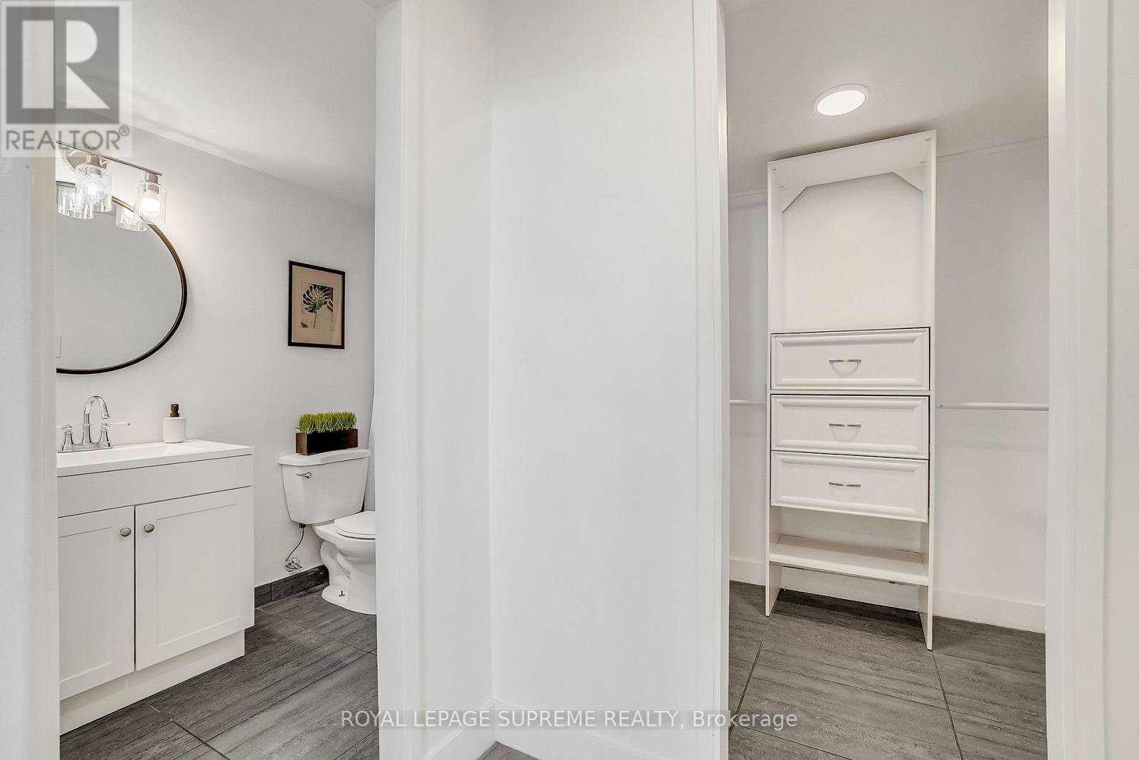 1202 - 85 Emmett Avenue, Toronto (Mount Dennis), Ontario  M6M 5A2 - Photo 31 - W12448843