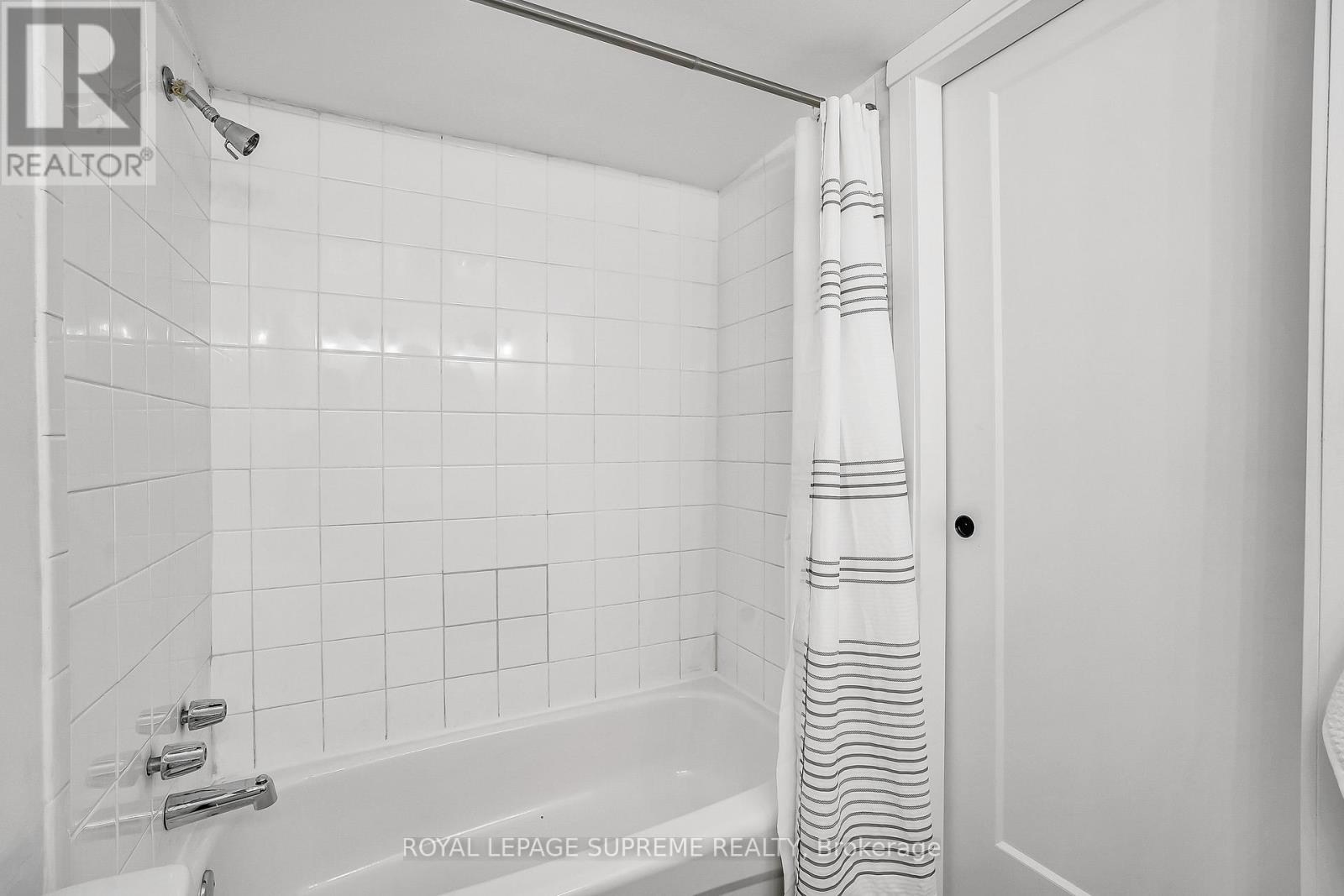 1202 - 85 Emmett Avenue, Toronto (Mount Dennis), Ontario  M6M 5A2 - Photo 43 - W12448843