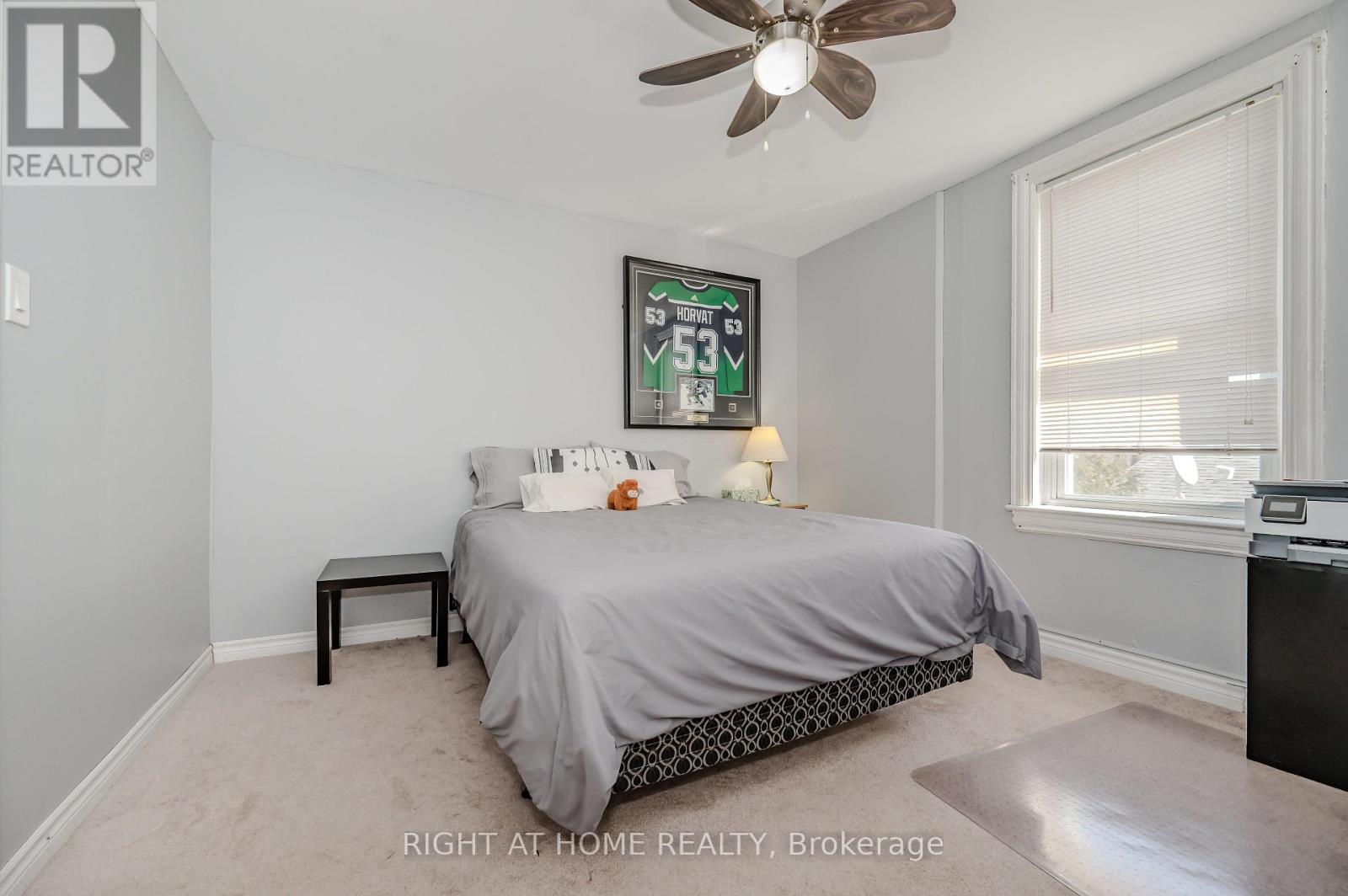 126 Poplar Avenue, Halton Hills (Ac Acton), Ontario  L7J 2E2 - Photo 18 - W12448867