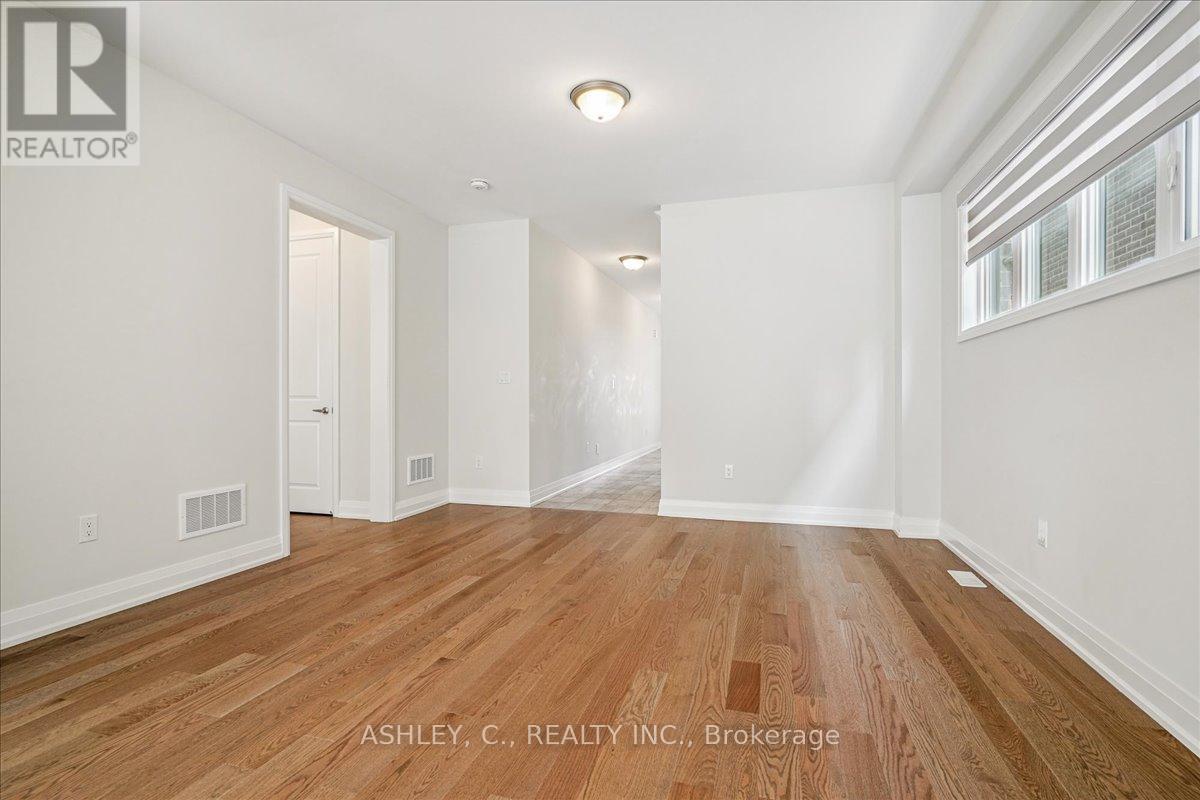 Upper - 29 Gladmary Drive, Brampton, Ontario  L6Y 6K9 - Photo 4 - W12448899