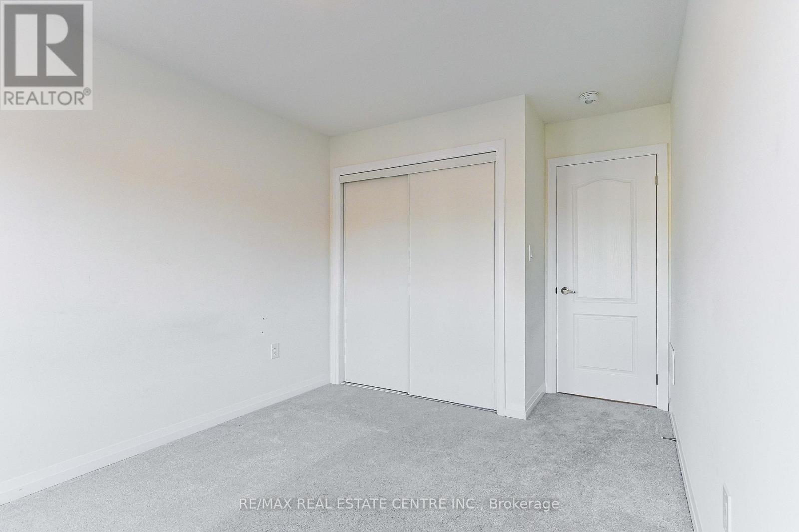 124 Granville Crescent, Haldimand, Ontario  N3W 0J7 - Photo 27 - X12448735