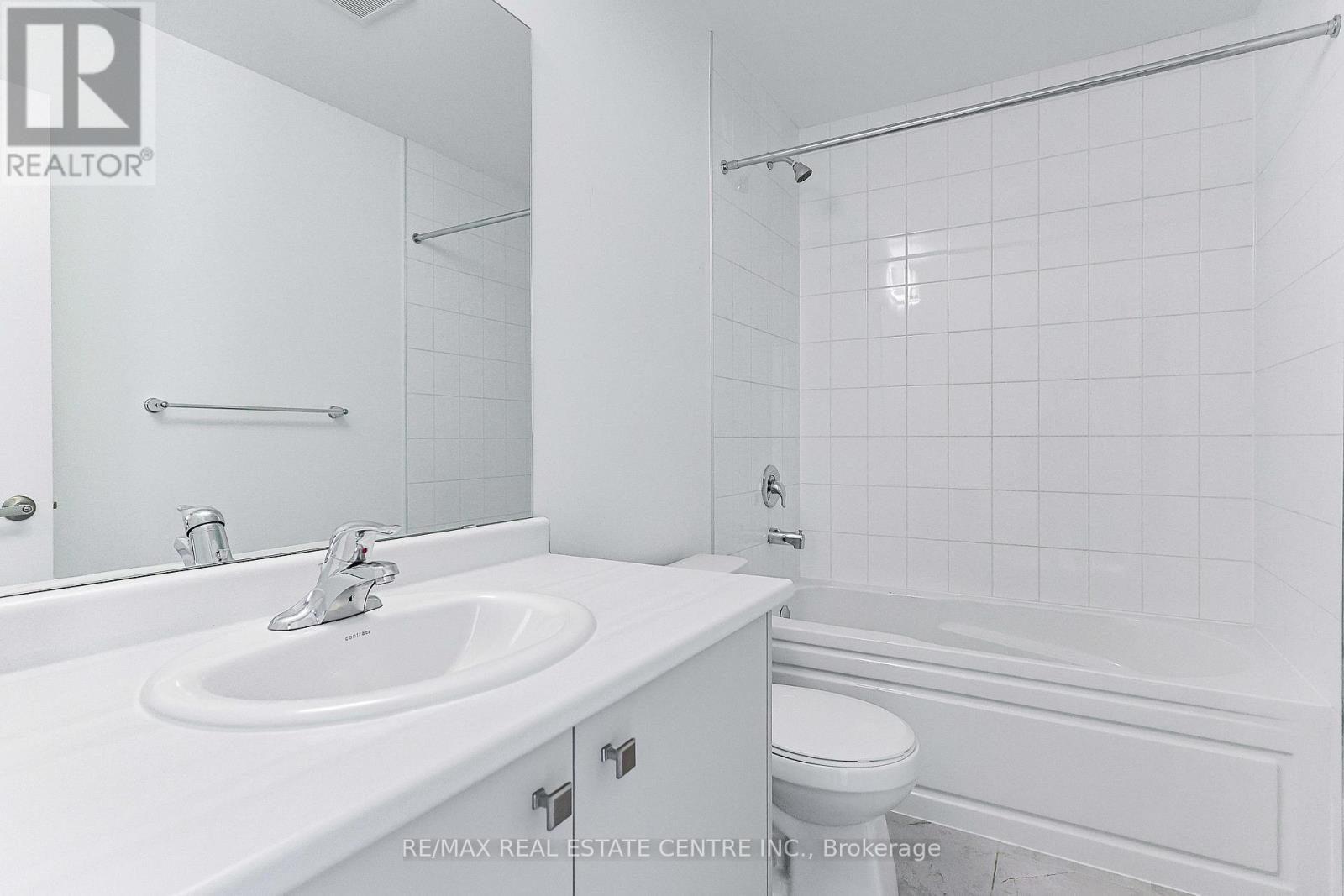 124 Granville Crescent, Haldimand, Ontario  N3W 0J7 - Photo 29 - X12448735