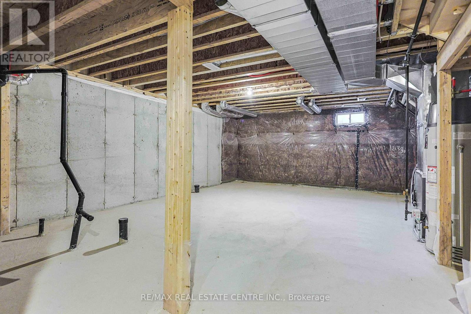 124 Granville Crescent, Haldimand, Ontario  N3W 0J7 - Photo 31 - X12448735