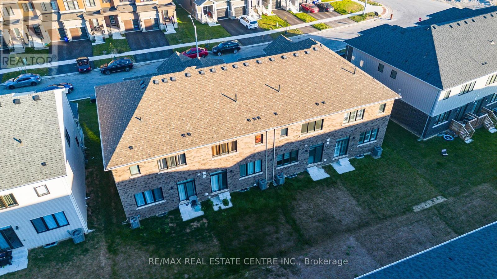 124 Granville Crescent, Haldimand, Ontario  N3W 0J7 - Photo 42 - X12448735
