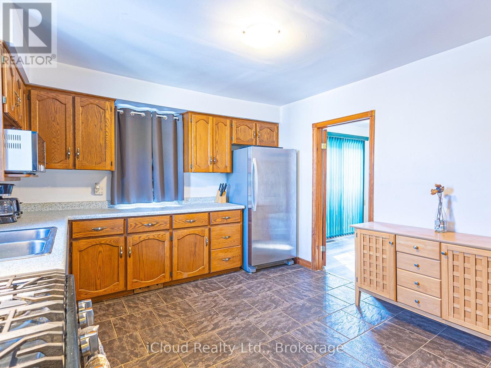 28 Barton Street, Guelph (Exhibition Park), Ontario  N1H 1M3 - Photo 10 - X12448737
