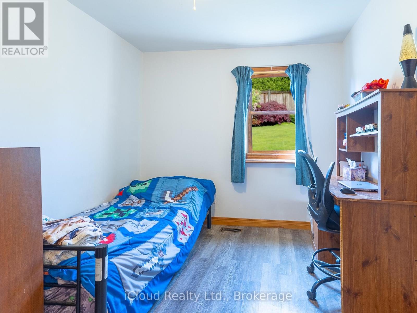 28 Barton Street, Guelph (Exhibition Park), Ontario  N1H 1M3 - Photo 12 - X12448737