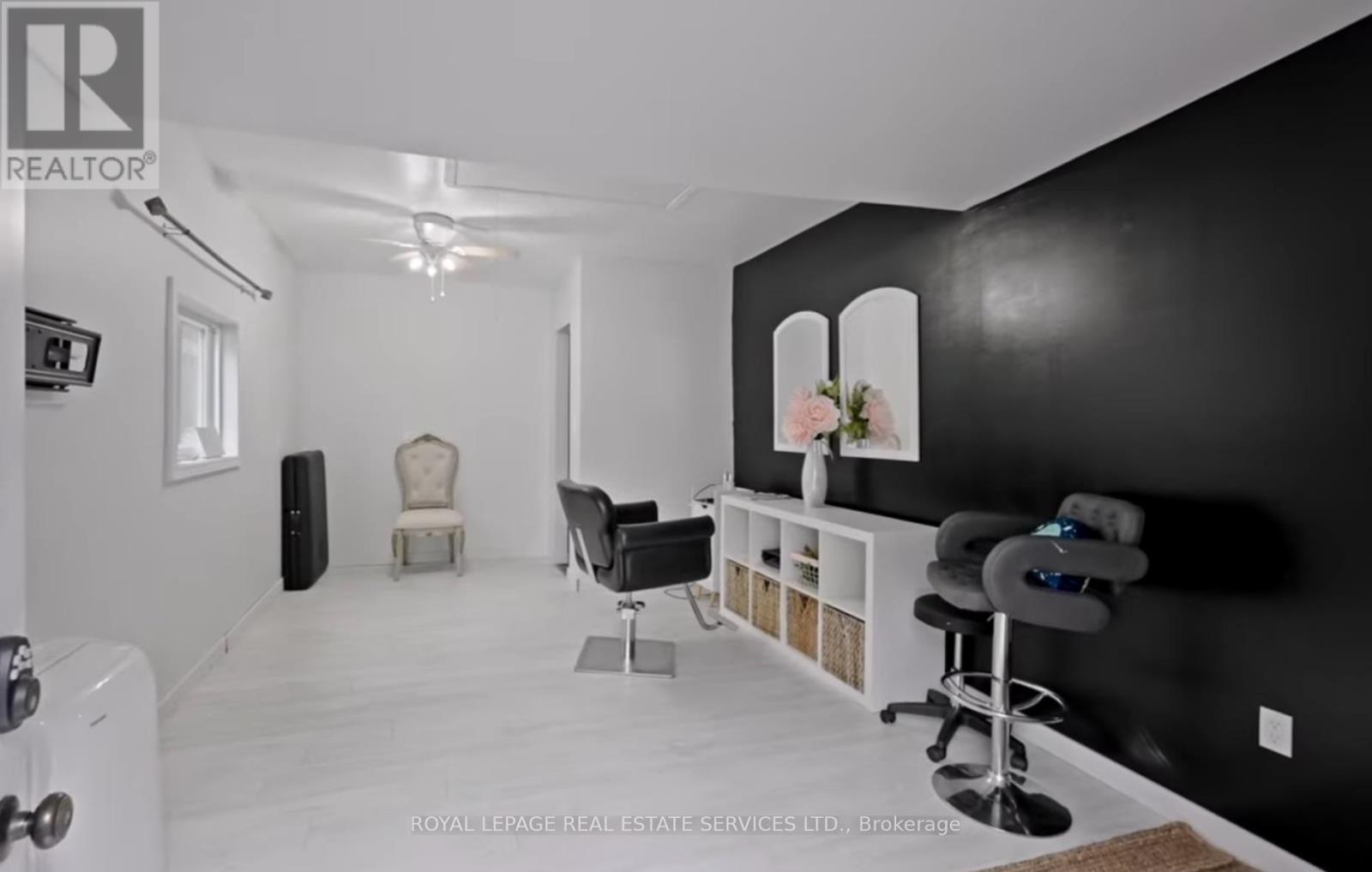 4347 Simcoe Street, Niagara Falls (Downtown), Ontario  L2E 1T5 - Photo 10 - X12448743