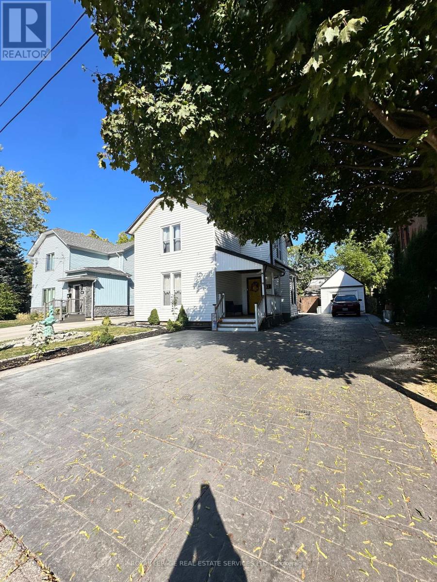 4347 Simcoe Street, Niagara Falls (Downtown), Ontario  L2E 1T5 - Photo 12 - X12448743