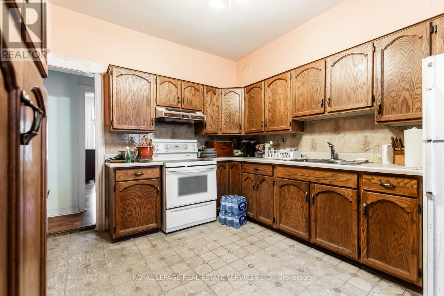 51 Barnesdale Avenue S, Hamilton (Stipley), Ontario  L8M 2V3 - Photo 10 - X12448761