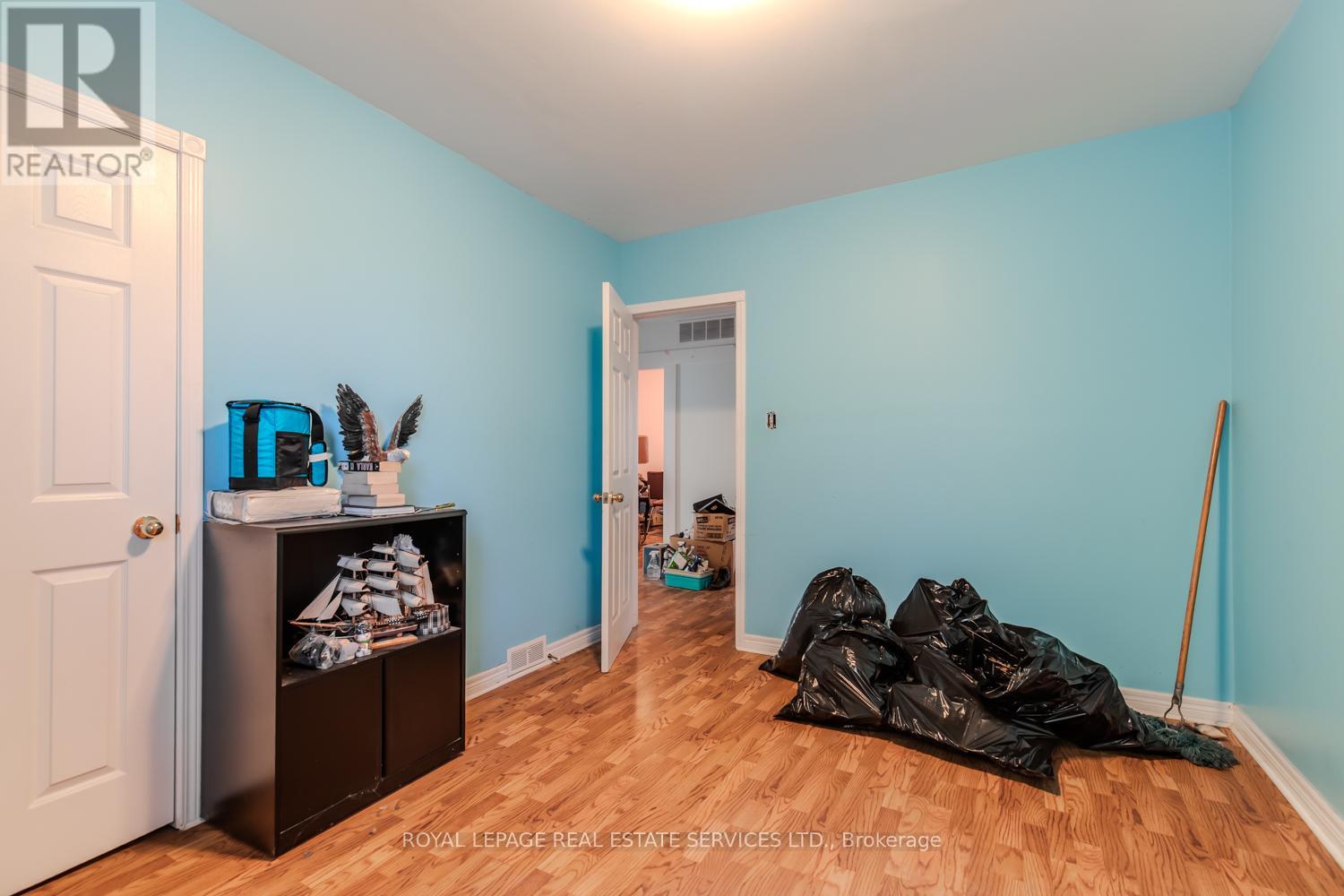 51 Barnesdale Avenue S, Hamilton (Stipley), Ontario  L8M 2V3 - Photo 16 - X12448761