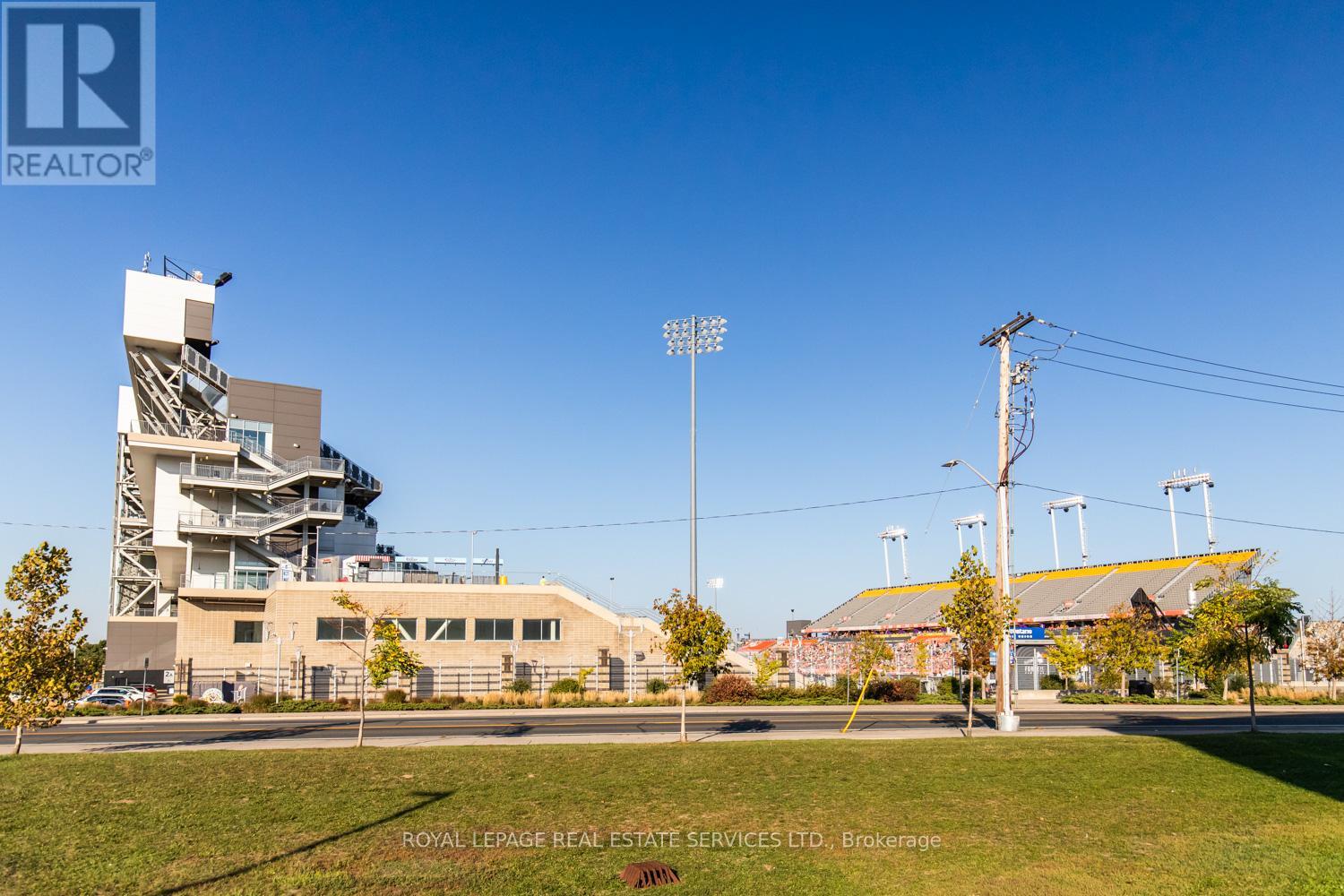 51 Barnesdale Avenue S, Hamilton (Stipley), Ontario  L8M 2V3 - Photo 38 - X12448761