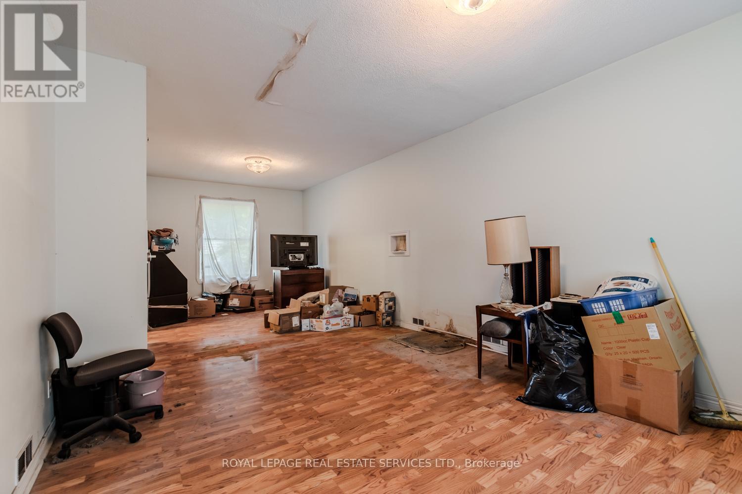 51 Barnesdale Avenue S, Hamilton (Stipley), Ontario  L8M 2V3 - Photo 9 - X12448761
