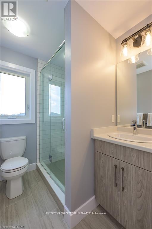 Upper - 3002 Heardcreek Trail, London North, Ontario  N6G 2S7 - Photo 23 - X12448813
