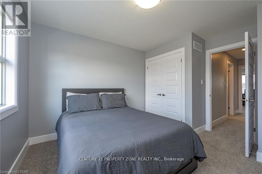 Upper - 3002 Heardcreek Trail, London North, Ontario  N6G 2S7 - Photo 29 - X12448813