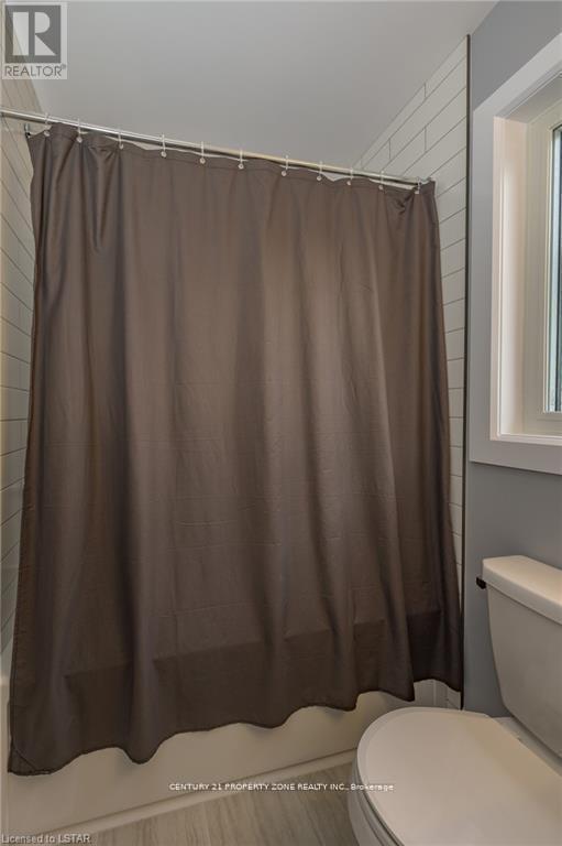 Upper - 3002 Heardcreek Trail, London North, Ontario  N6G 2S7 - Photo 30 - X12448813