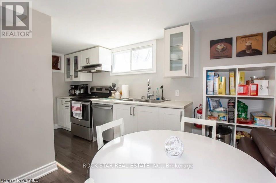 Lower - 17 Ridgeview Avenue, St. Catharines, Ontario  L2M 6B2 - Photo 10 - X12448825