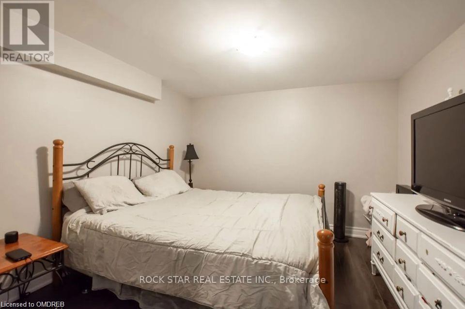 Lower - 17 Ridgeview Avenue, St. Catharines, Ontario  L2M 6B2 - Photo 13 - X12448825