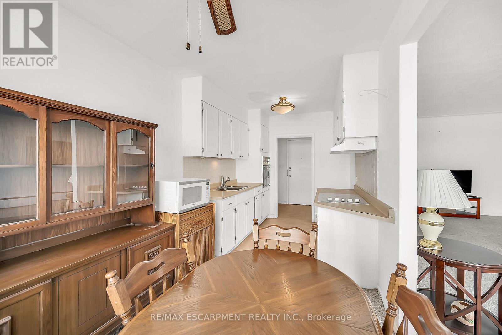 404 - 510 Queenston Road, Hamilton (Corman), Ontario  L8K 1J3 - Photo 18 - X12448851