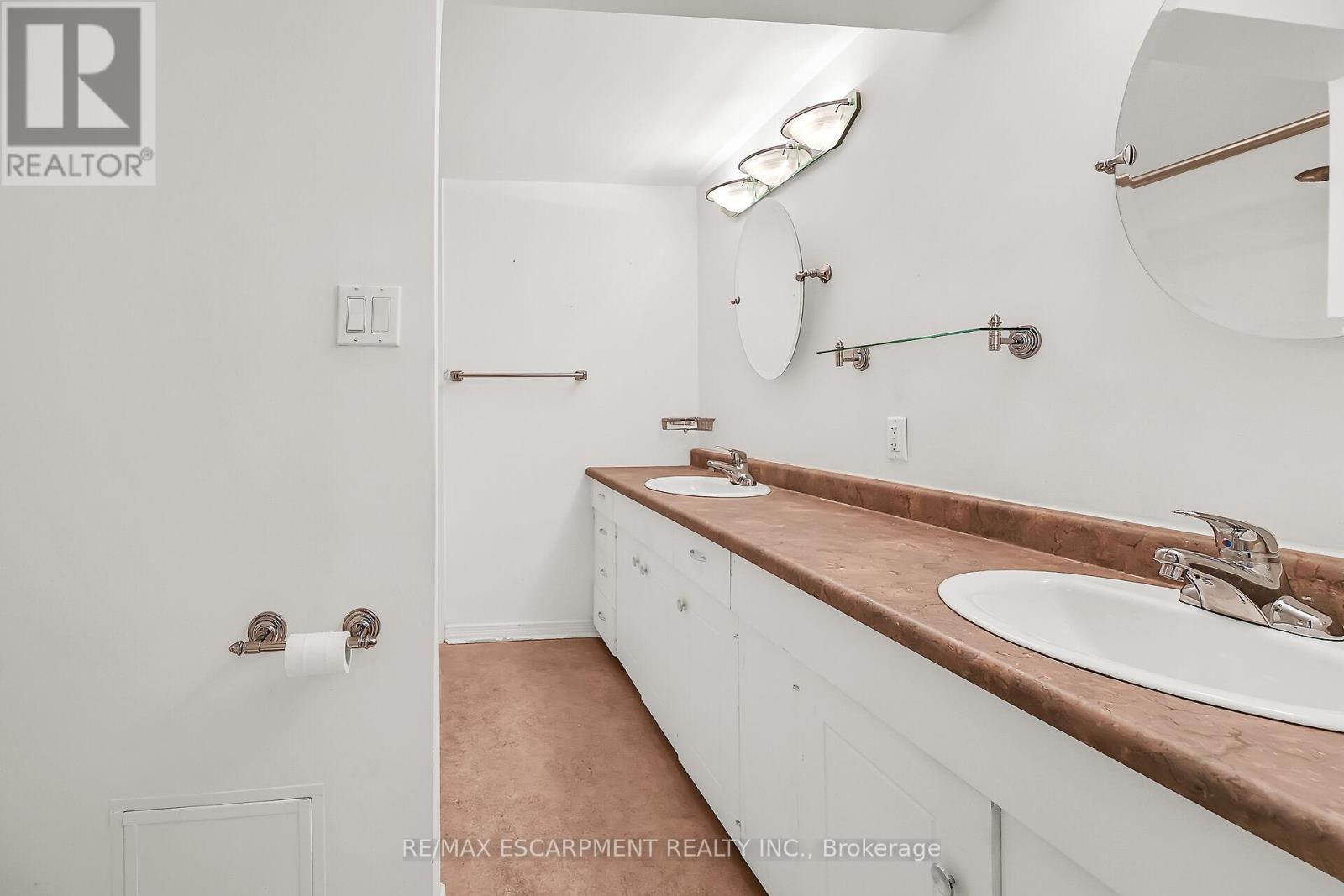 404 - 510 Queenston Road, Hamilton (Corman), Ontario  L8K 1J3 - Photo 29 - X12448851
