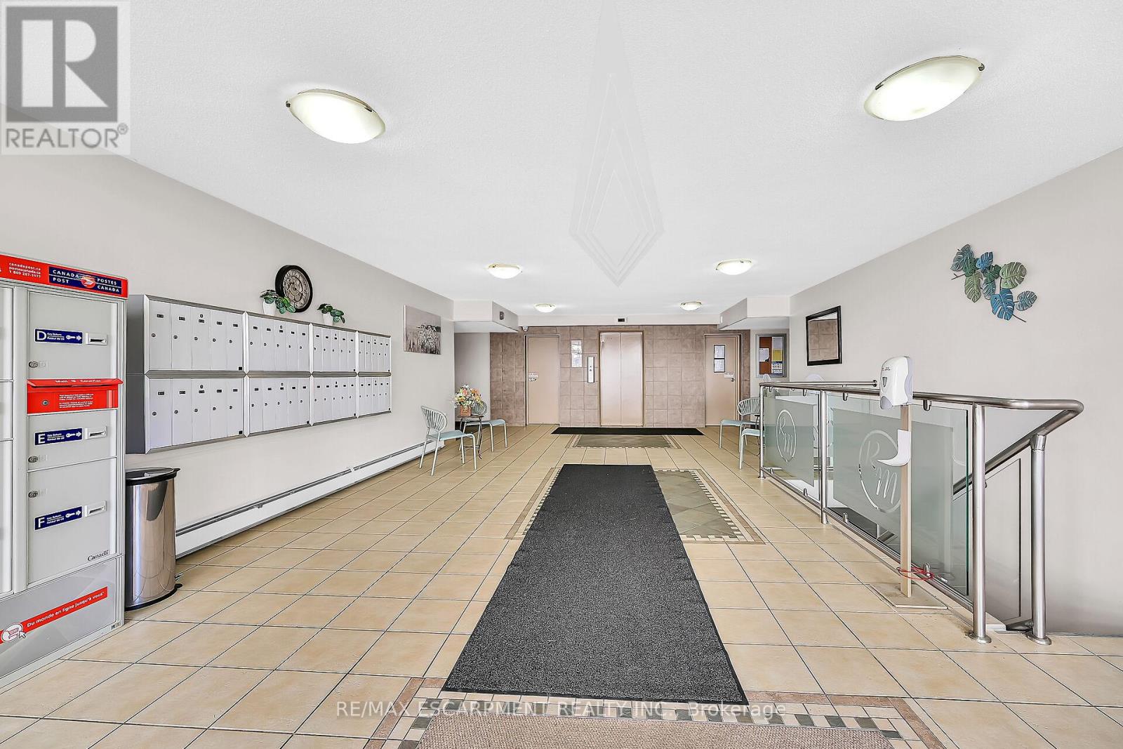 404 - 510 Queenston Road, Hamilton (Corman), Ontario  L8K 1J3 - Photo 6 - X12448851