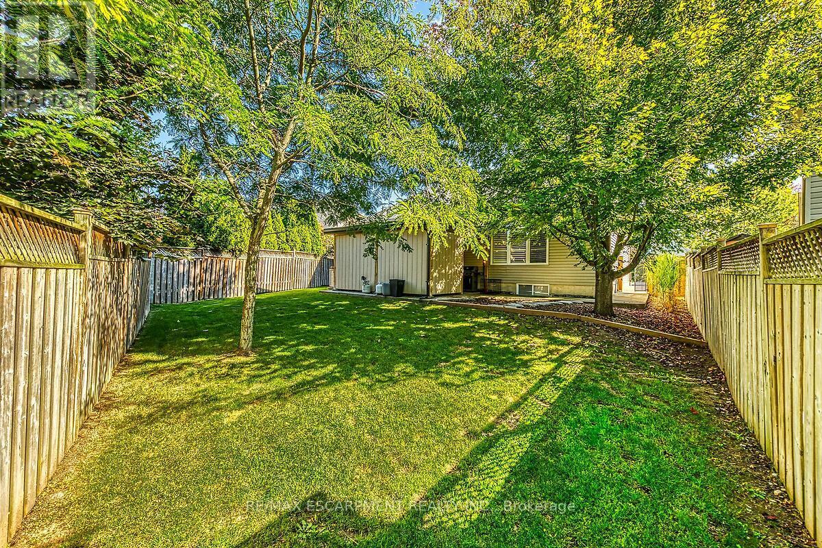 43 Claymore Crescent, Haldimand, Ontario  N3W 2P3 - Photo 44 - X12448866