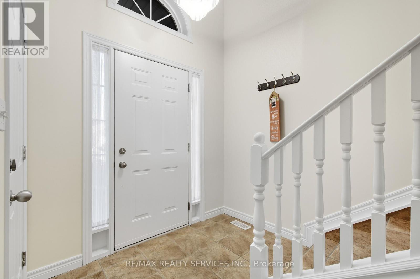 1039 Clover Avenue, Windsor, Ontario  N8P 1V8 - Photo 13 - X12448873
