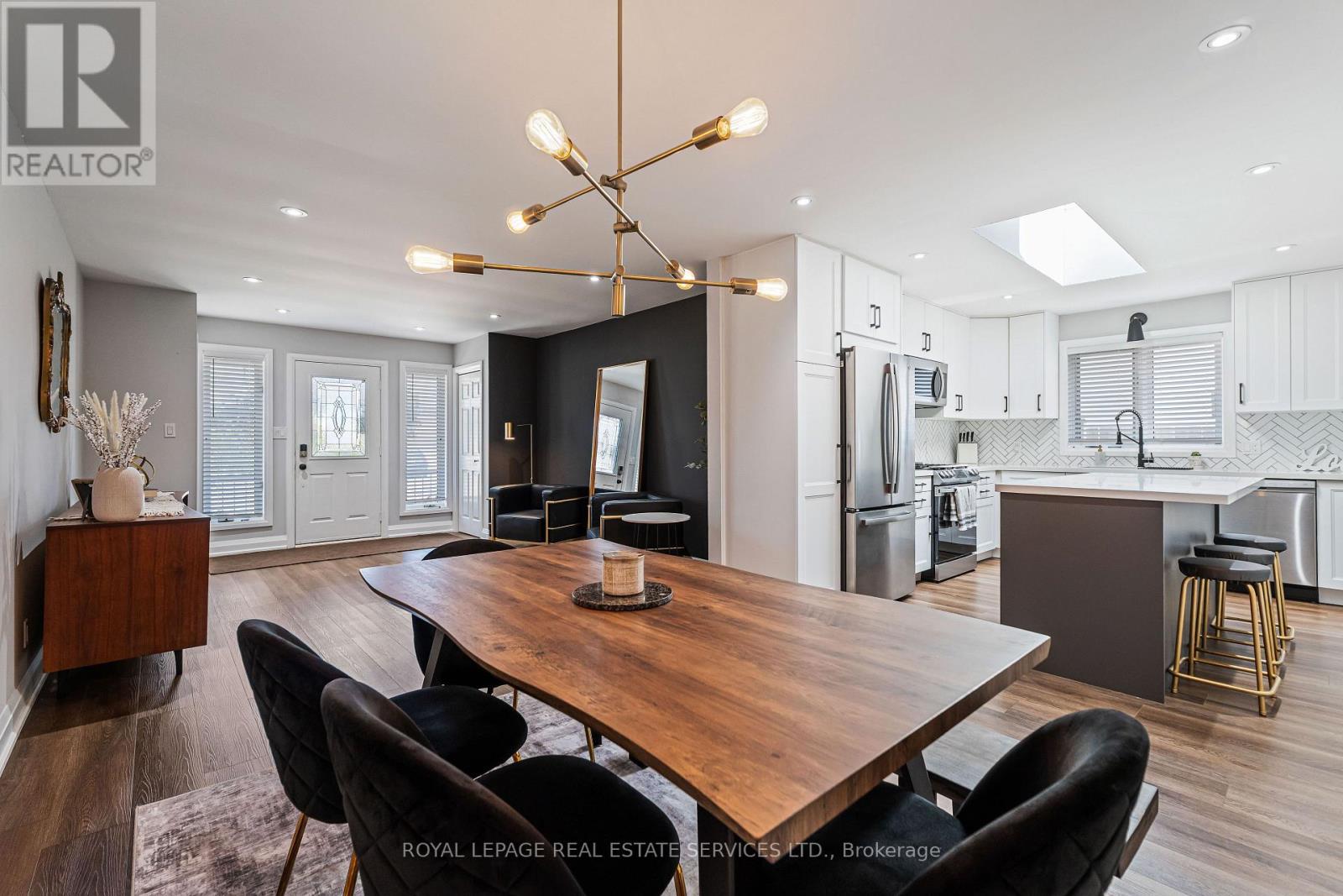 27 Cartier Drive, Thorold (Confederation Heights), Ontario  L2V 4H9 - Photo 14 - X12448922