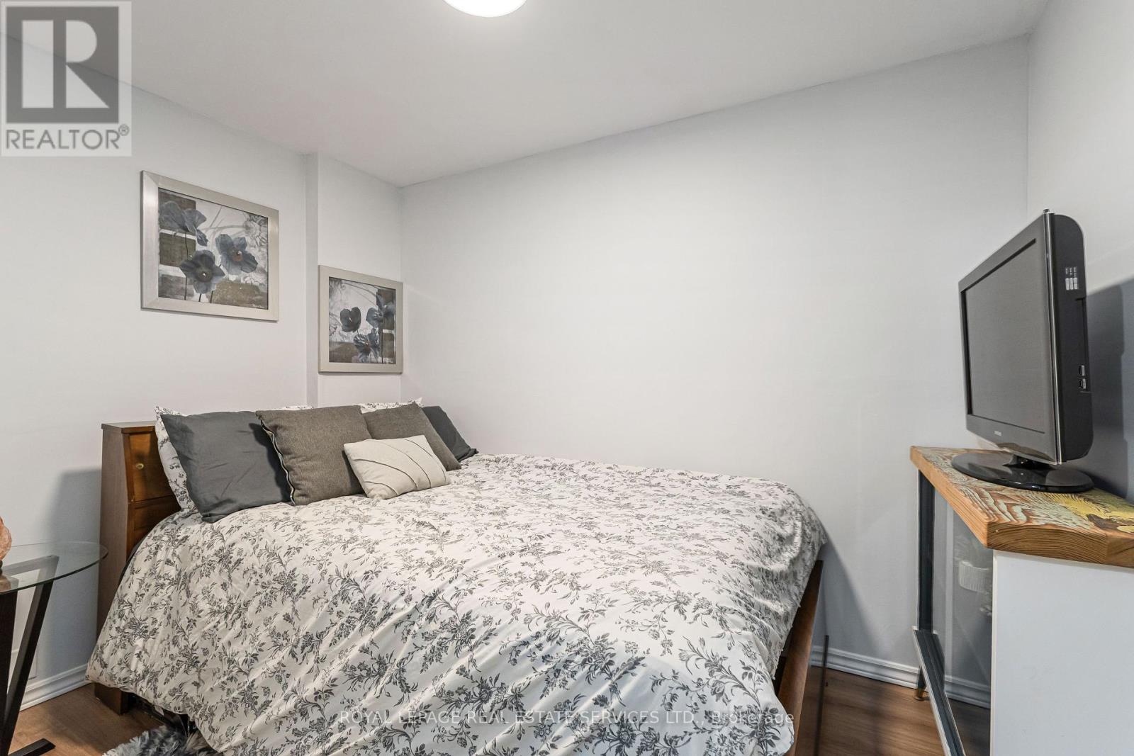 27 Cartier Drive, Thorold (Confederation Heights), Ontario  L2V 4H9 - Photo 32 - X12448922
