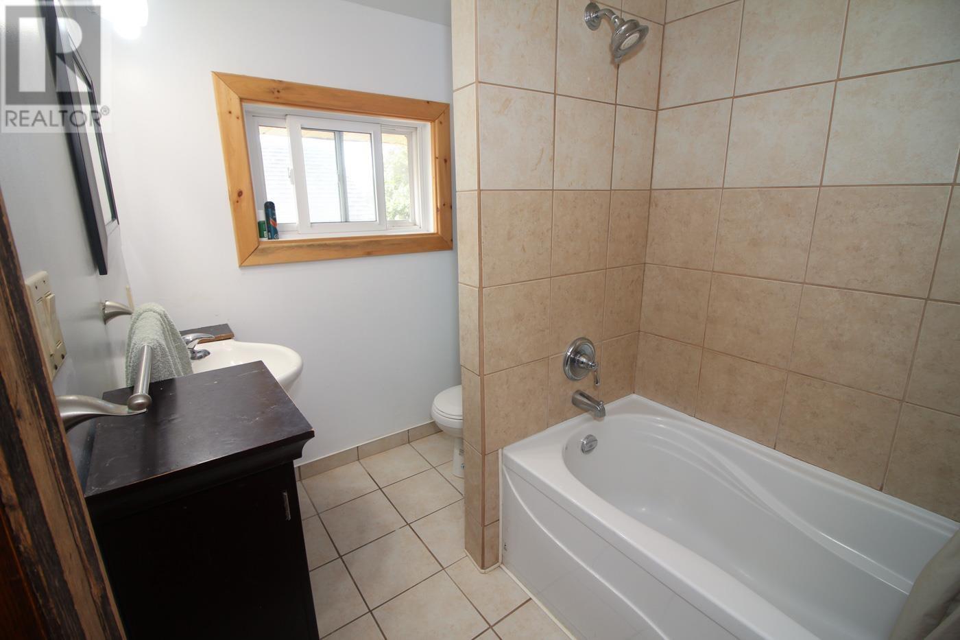 363 Morin St, Sault Ste. Marie, Ontario  P6C 3E5 - Photo 16 - SM252854