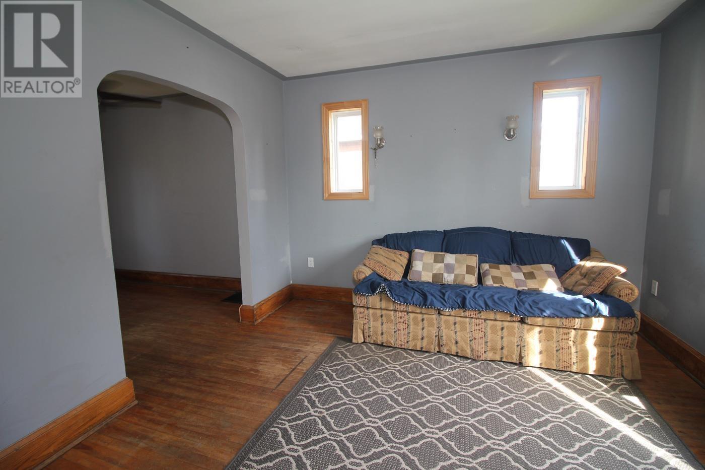 363 Morin St, Sault Ste. Marie, Ontario  P6C 3E5 - Photo 3 - SM252854