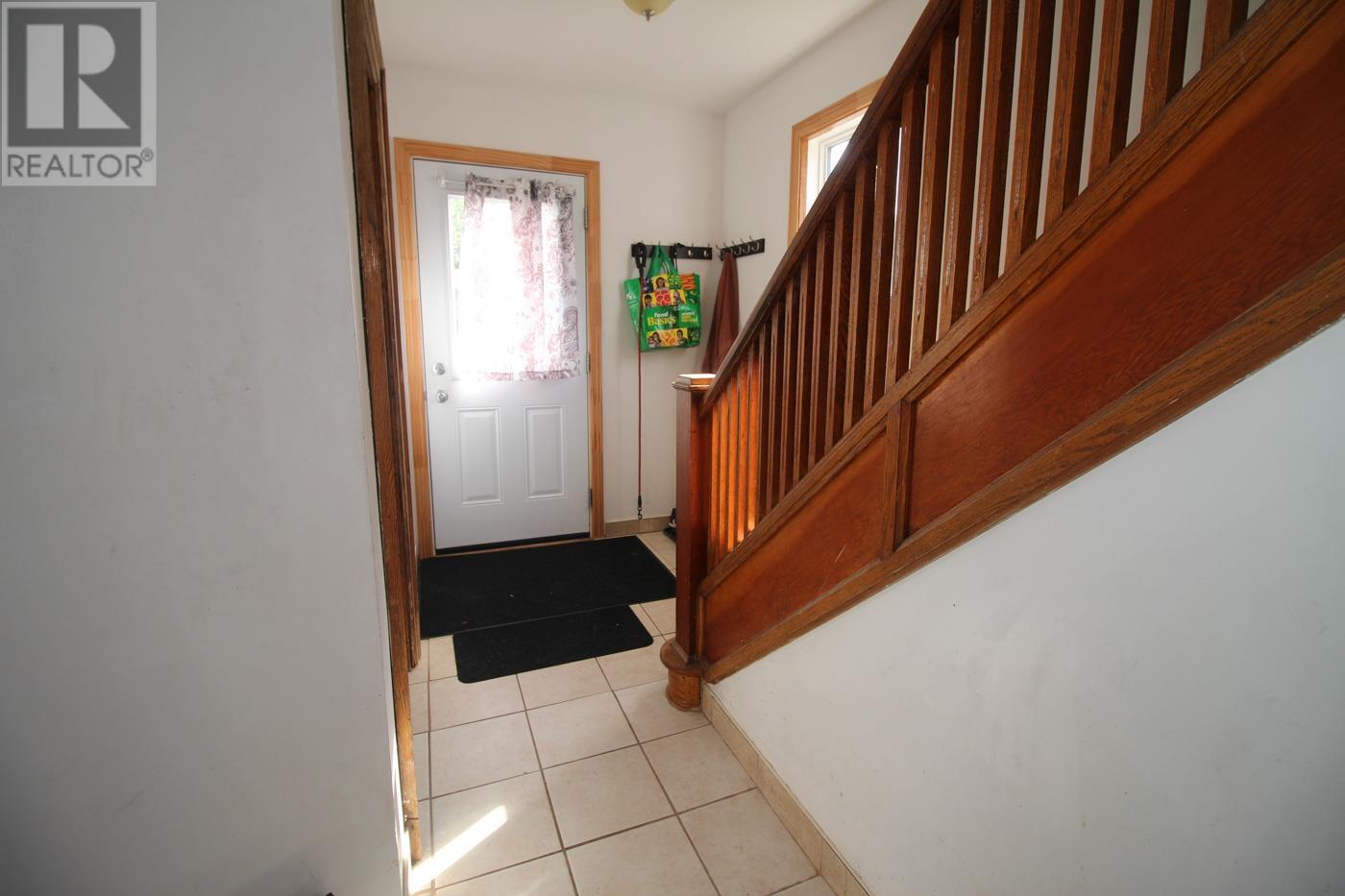 363 Morin St, Sault Ste. Marie, Ontario  P6C 3E5 - Photo 9 - SM252854