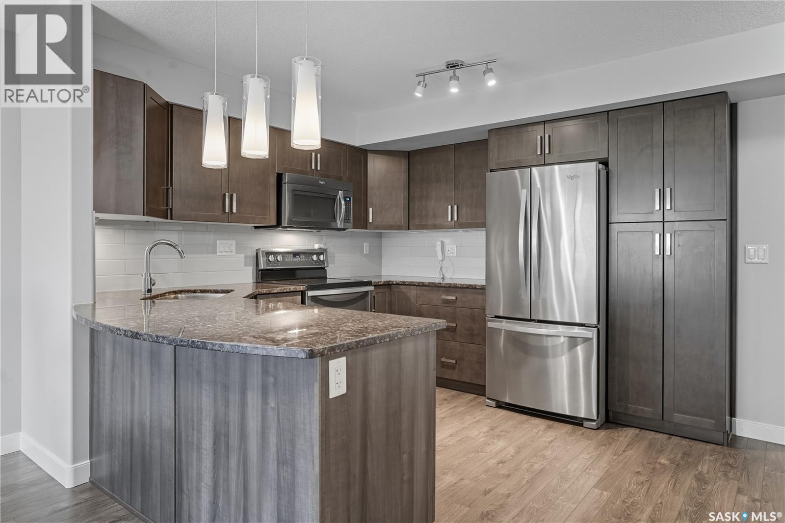 315 2321 Windsor Park Road, Regina, Saskatchewan  S0G 4G0 - Photo 2 - SK020262