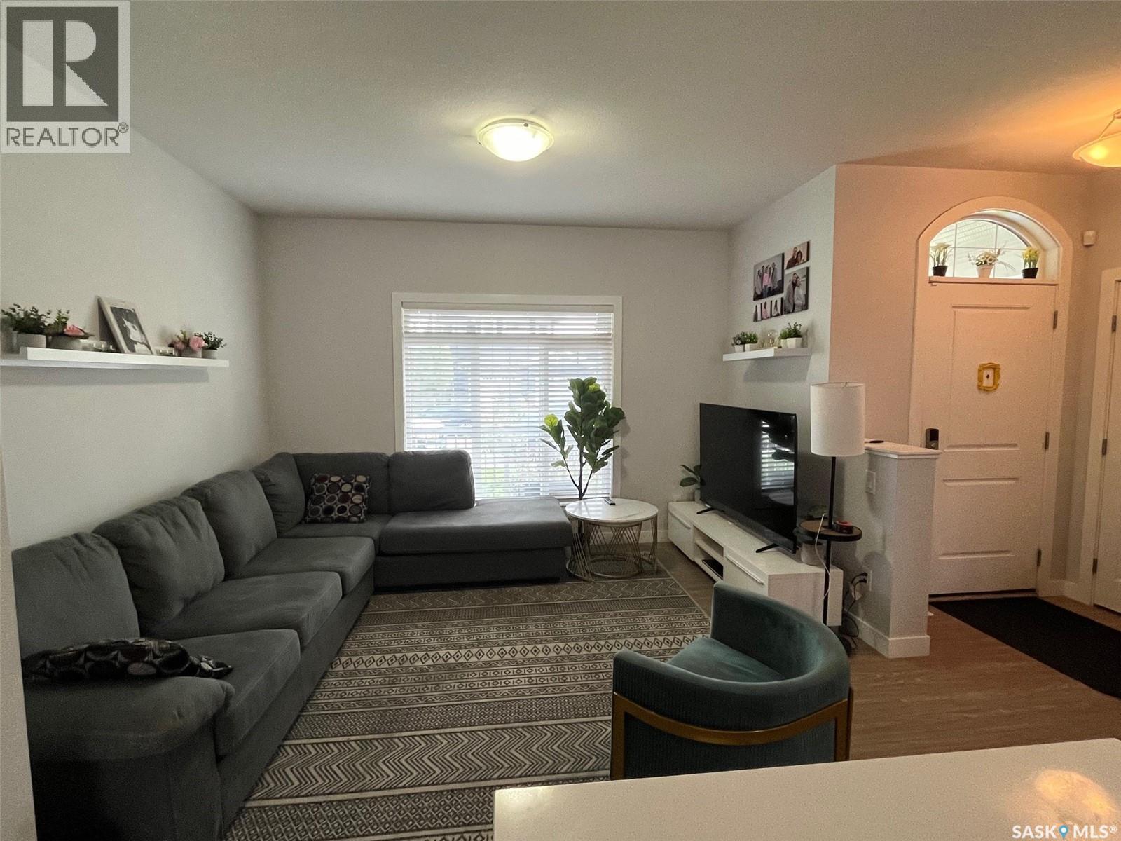 House 267 Newton Link, Saskatoon, Saskatchewan  S7V 0M8 - Photo 6 - SK020222