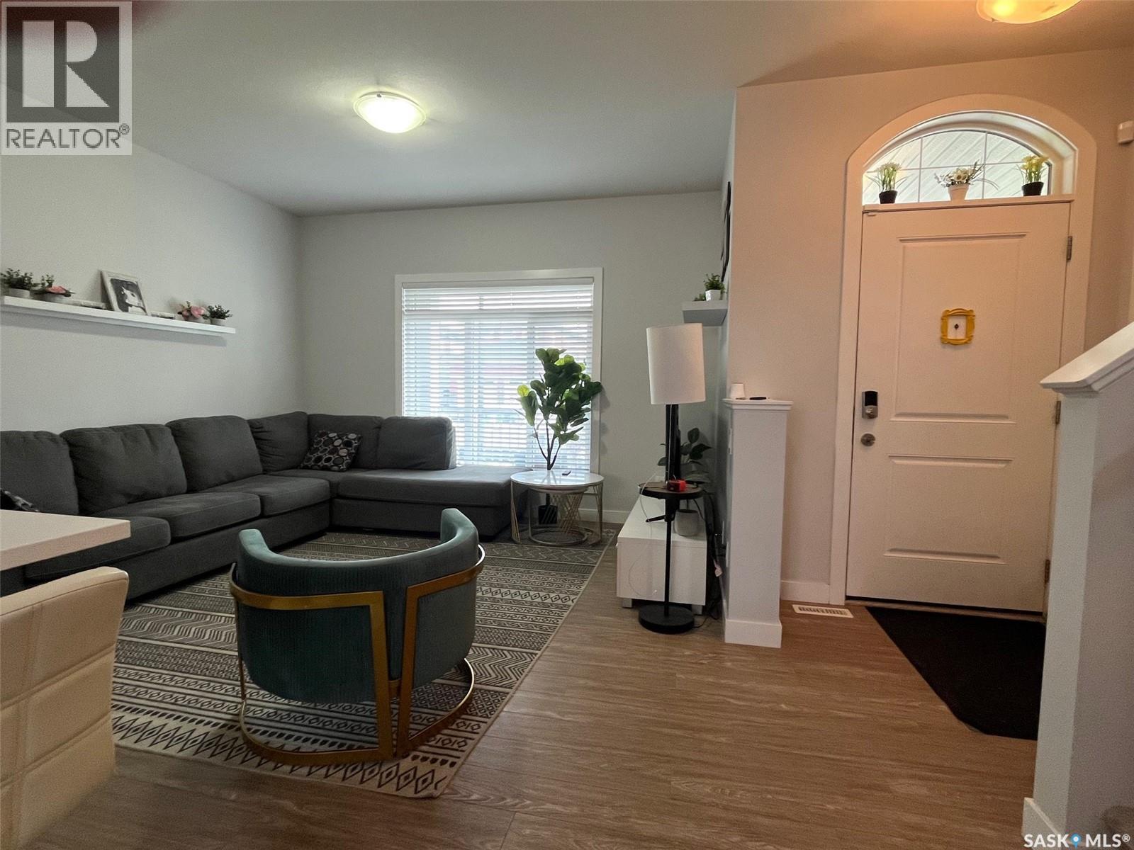 House 267 Newton Link, Saskatoon, Saskatchewan  S7V 0M8 - Photo 7 - SK020222