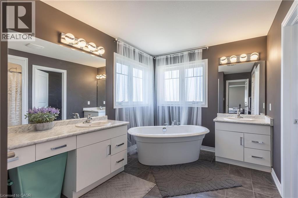 6212 Sam Iorfida Drive, Niagara Falls, Ontario  L2G 0C9 - Photo 20 - 40777081